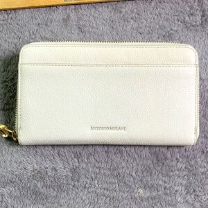 Antonio Melani Cream Ivory zip wallet